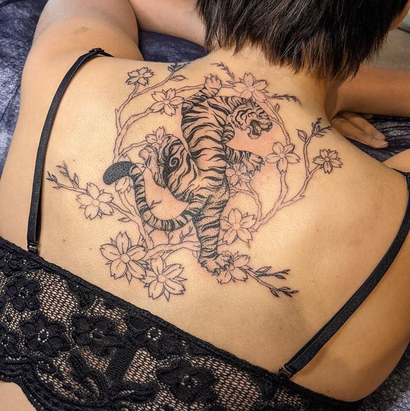 Flowery Female Japanese Tiger Tattoo 3