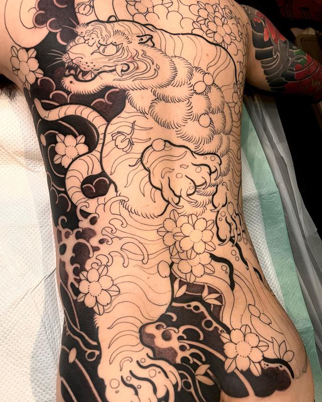 Full Back Japanese Tiger Tattoo - Senaka 3