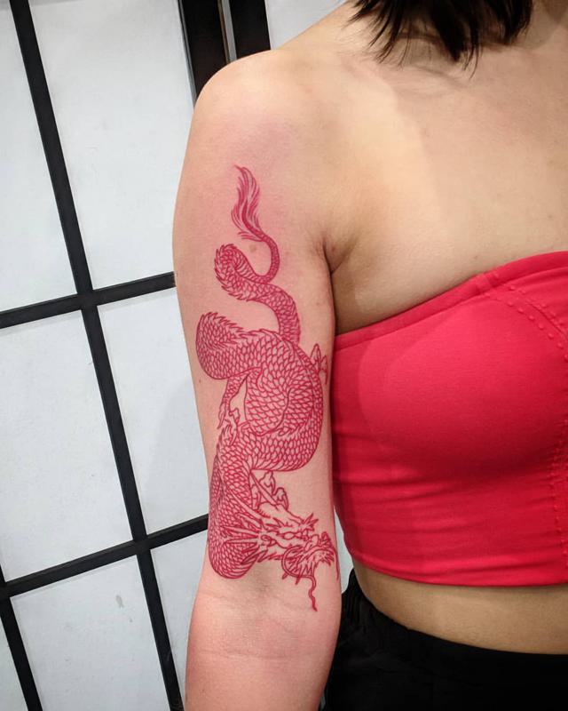 29 Pretty Dragon Neck Tattoos