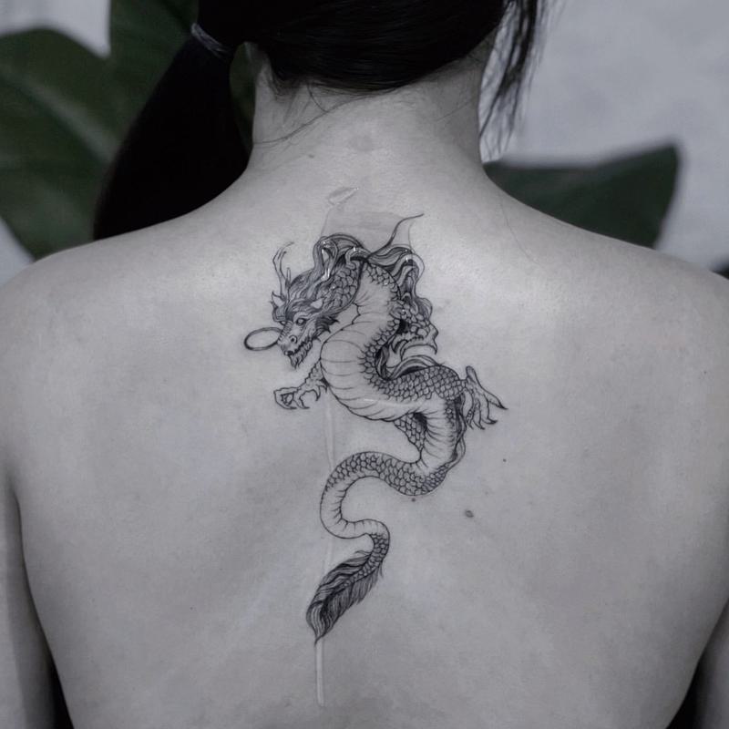 Bewildering Small Dragon Tattoo on Arm - Small Dragon Tattoos - Small  Tattoos - MomCanvas | Dragon tattoo for women, Mini tattoos, Dragon tattoo  designs