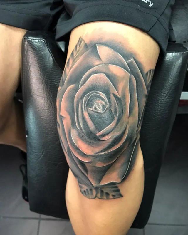 Black Rose Knee Tattoo 1