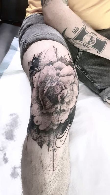 Black Rose Knee Tattoo 2