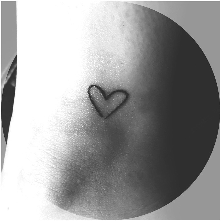 Cute Hearts Knee Tattoos for Females 2