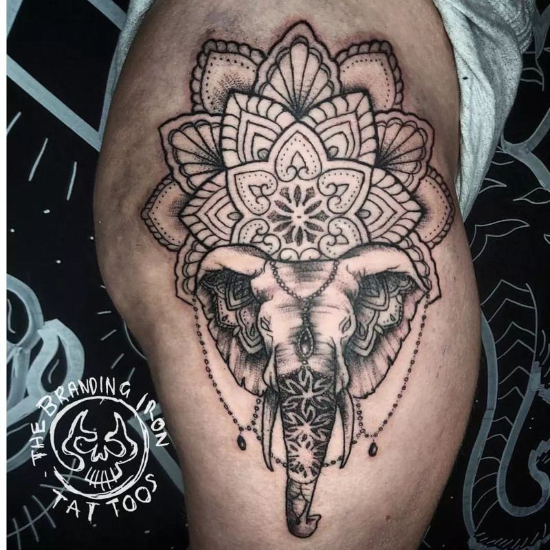 Elephant Knee Tattoos for Females 3