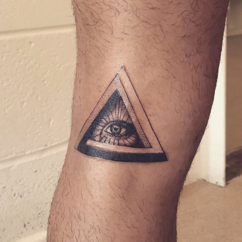 Geometric Eye Knee Tattoo 3