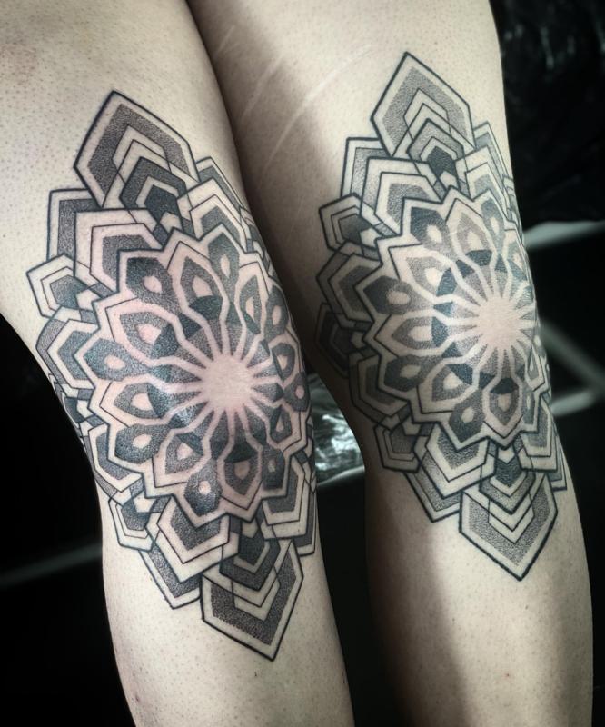 Mandala Knee Tattoos for Females 3