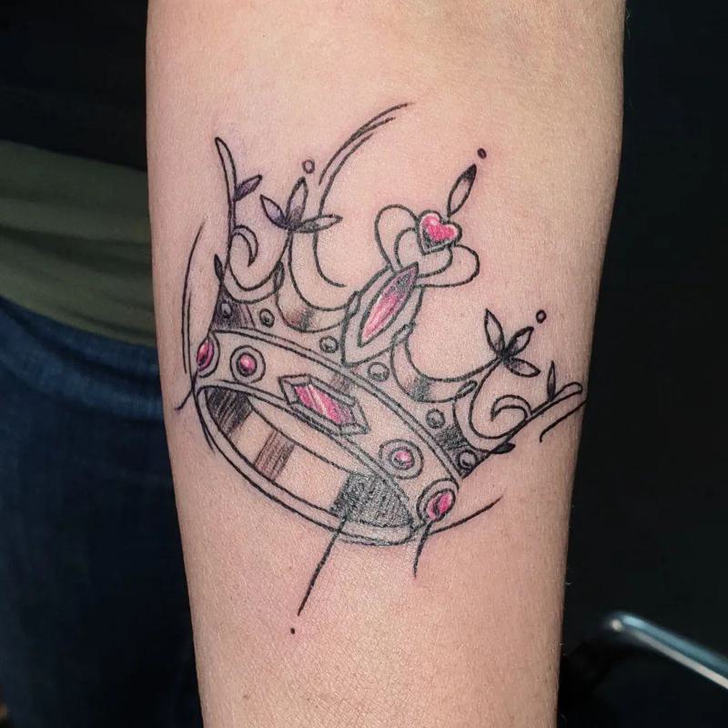 Women’s Queen Crown Tattoo 3