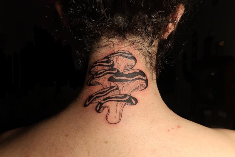 Back of Neck Tattoos for Females 4
