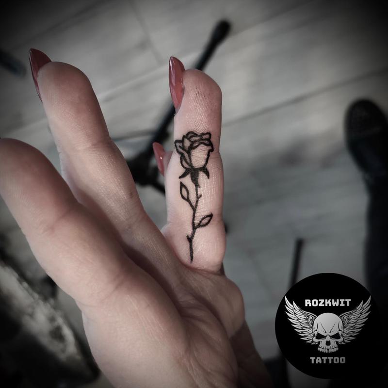 Black Rose Finger Tattoo 3
