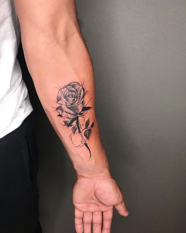 80 Unique Black Rose Tattoo Designs and Meaning