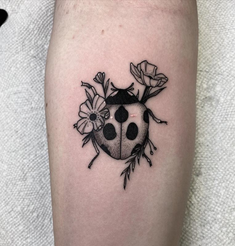 42 Meaningful Ladybug Tattoos To Cope With Times Of Hardship And Struggle