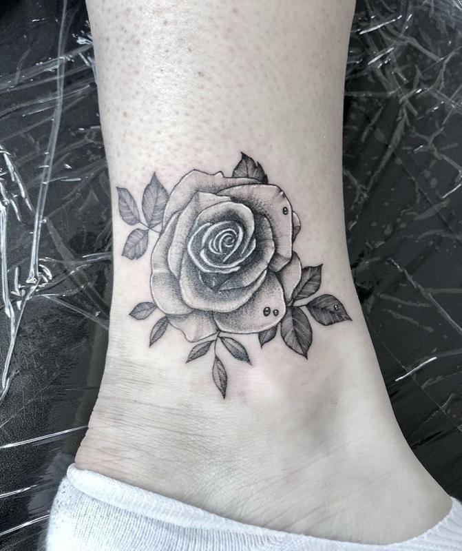 The Best Rose Tattoo Guide By Tattoo Designers  Tattoo Stylist