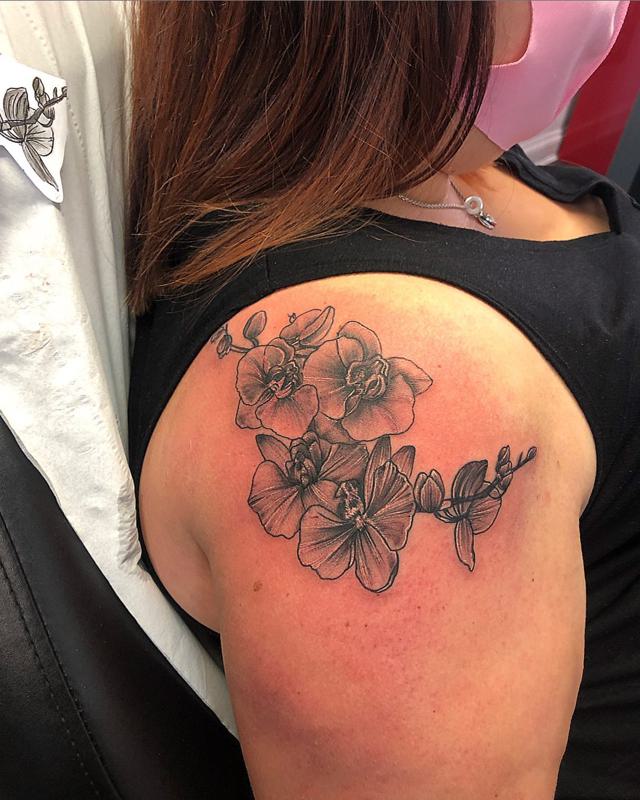 Feminine Flower Shoulder Tattoo 3
