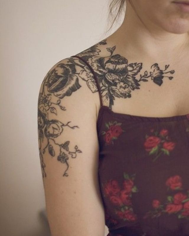 Feminine Flower Shoulder Tattoo 4