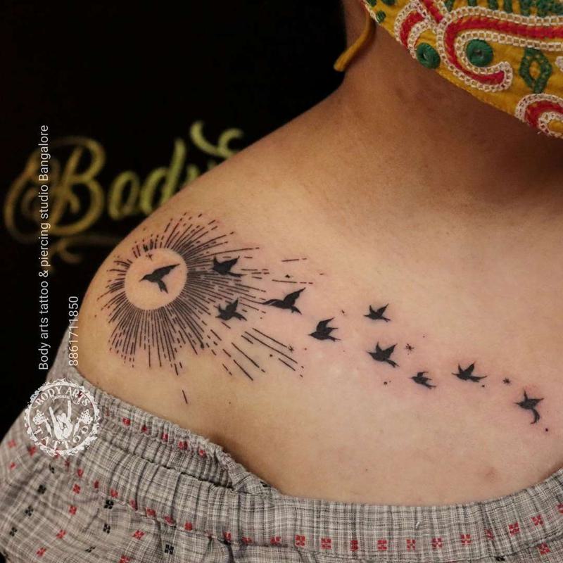 Uncommon Unique Shoulder Tattoos Female 3